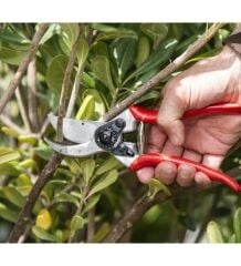 Felco 2 Budama Makası ve F-Tech 2/3 Yedek Bıçaklı Özel Seri